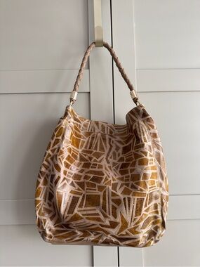 Augustina Boutique Toronto Geometric Stepping Stone Pattern Leather Bag